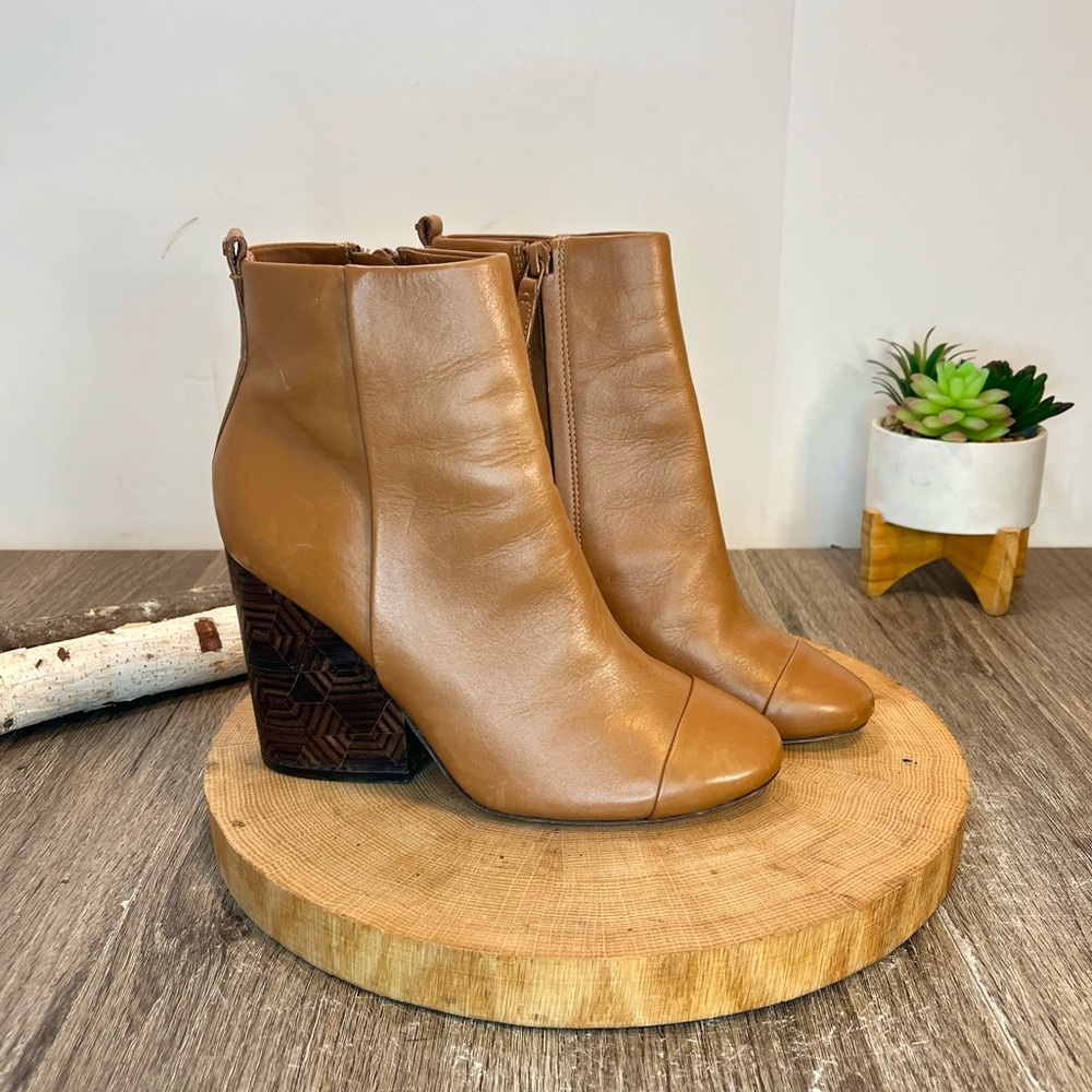 *Tory Burch | Grove Leather Tooled leather Block-Heel Bootie, Royal Tan Size 6